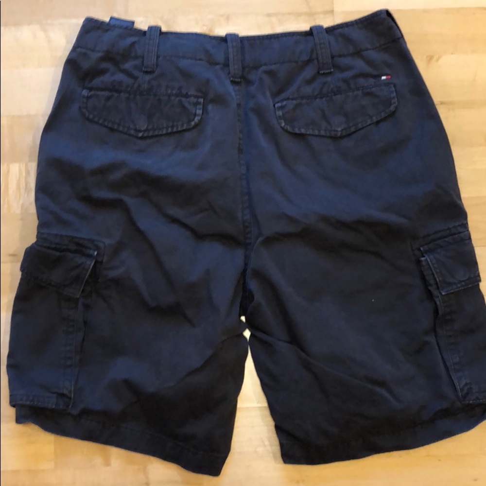 Men’s Tommy Hilfiger blue cargo shorts size 34.